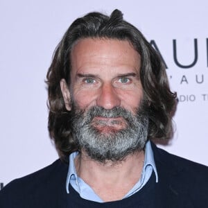 Frédéric Beigbeder - 28ème cérémonie des Lauriers de l'Audiovisuel au théâtre Marigny à Paris le 20 février 2023. Elle sera diffusée en différé sur TV5 Monde, pour la deuxième année consécutive, le 22 février. Dix-sept lauriers ont été décernés. France Télévisions arrive en tête du palmarès de la 28e édition avec cinq prix. Cette année, France 2 et France 5 sont récompensées à égalité avec deux Lauriers chacune © Coadic Guirec/Bestimage  28th Lauriers de l'Audiovisuel ceremony at the Marigny theater in Paris on February 20, 2023. 