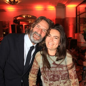 Frédéric Beigbeder et sa femme Lara Micheli - Soirée de la 28ème édition du prix de Flore 2022 au Café de Flore à Paris, France, le 10 novembre 2022. © Philippe Baldini/Bestimage 