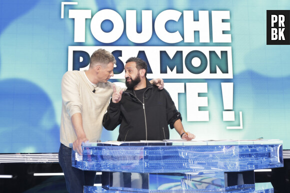 Exclusif - Matthieu Delormeau, Cyril Hanouna sur le plateau de l’émission TPMP (Touche Pas à Mon Poste) présentée en direct par C.Hanouna et diffusée sur C8 - Paris le 9 janvier 2023 - © Jack Tribeca / Bestimage 