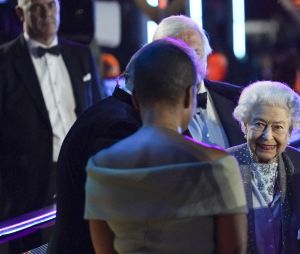 La reine Elisabeth II d'Angleterre quitte la cérémonie de son jubilé de platine au Royal Horse Show à Windsor le 15 mai 2022.