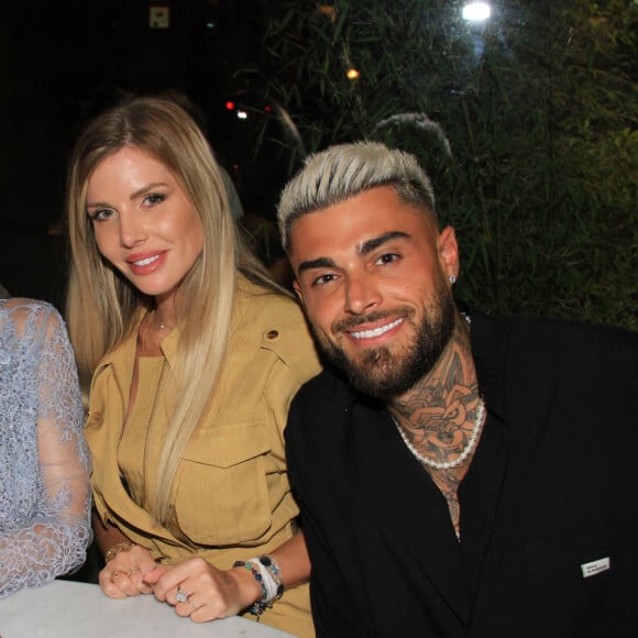 Marie Bourquard, Magali Berdah, Jessica Thivenin, Thibault Garcia - Dîner au restaurant cacher "Le Shkoun" à Paris le 24 juin 2022. © Philippe Baldini/Bestimage