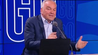 "Arrête ton cinéma !" : une chroniqueuse des Grandes Gueules seule contre tous, un violent clash éclate sur RMC