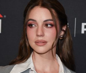 Adelaide Kane. - Photocall de la série "Grey's Anatomy" lors du PaleyFest 2023 à Los Angeles, le 2 avril 2023. 