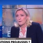 "La Russie est une démocratie" : Marine Le Pen s'emporte face à Laurence Ferrari à propos de ses liens avec Vladimir Poutine et tape du poing
