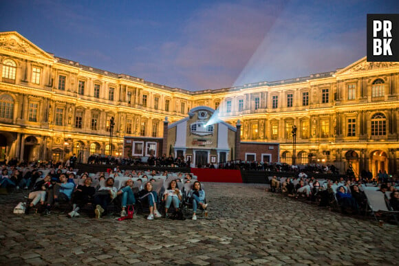 Cet été effectivement aura lieu le Festival du Cinéma Paradiso, qui prend place dans un lieu magnifique : la cour Carrée du Musée du Louvre. Bel endroit pour une séance non ?
Le Festival du Cinéma Paradiso à Paris


