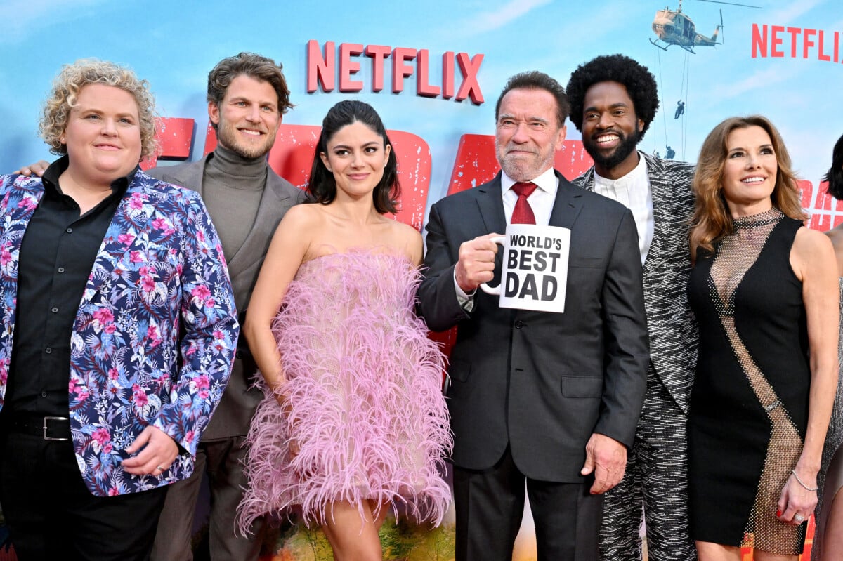 Photo : Fortune Feimster, Travis Van Winkle, Monica Barbaro, Arnold ...