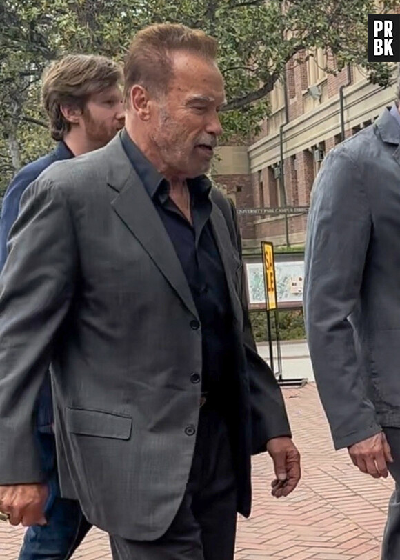 Exclusif - Arnold Schwarzenegger à son arrivée à l'université de Californie du Sud à Los Angeles. Le 26 avril 2023