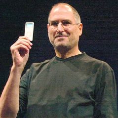 "Je résous ton problème et tu me paies" : le jour où Steve Jobs a payé 100 000 dollars pour un logo qui a divisé les experts
