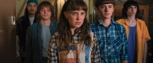 &quot;Vous allez bien la France ???&quot; : les scénaristes de Stranger Things se moquent de Netflix France après une erreur... et taclent au passage notre pays