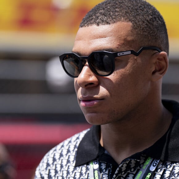 KYLIAN MBAPPE (Paris Saint-Germain F.C. soccer player) - Les célébrités assistent au Grand Prix de F1 d'Espagne à Montmelo près de Barcelone, le 4 juin 2023.