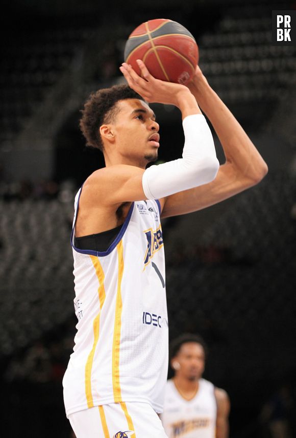 Victor Wembanyama (Metropolitans 92) - Basket-Ball - Les Metropolitans 92 ont enlevé le premier match de leur demi-finale contre l'Asvel à Levallois (75-69) le 30 mai 2023.