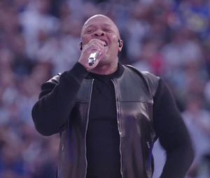 Mais pour quelle raison ?
Dr. Dre, Kendrick Lamar, Eminem, Snoop Dogg et Mary J. Blige se produisent à la mi-temps du Super Bowl 56 LVI entre les Los Angeles Rams et les Cincinnati Bengals au SoFi Stadium de Los Angeles le 13 février 2022.