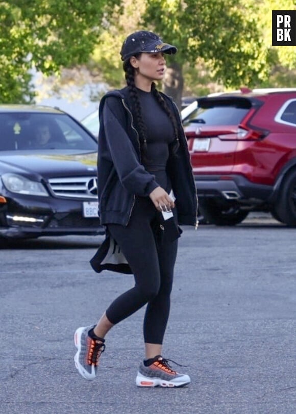 Kim Kardashian se rend au match de basketball de sa fille North