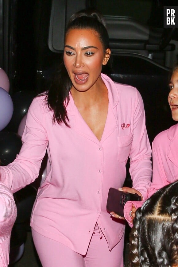 Kim Kardashian a organisé une pyjama party sur le thème de Barbie à l'occasion du 10ème anniversaire de sa fille North West le 14 juin 2023.