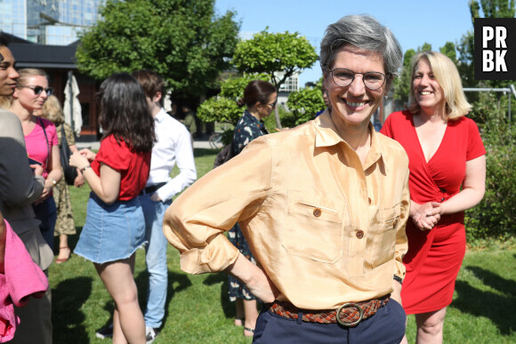 Sandrine Rousseau et Danielle Simonnet  à la Buvette du Parc dans le 15ème arrondissement de Paris, France, le 17 mai 2022, pour une présentation à la presse des candidats avant d aller à la Préfecture pour le dépôt et l'enregistrement de leurs candidatures. © Stéphane Lemouton/Bestimage