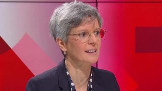 Sandrine Rousseau dérape après la mort de Geneviève de Fontenay : "vous n'avez pas honte ?!"