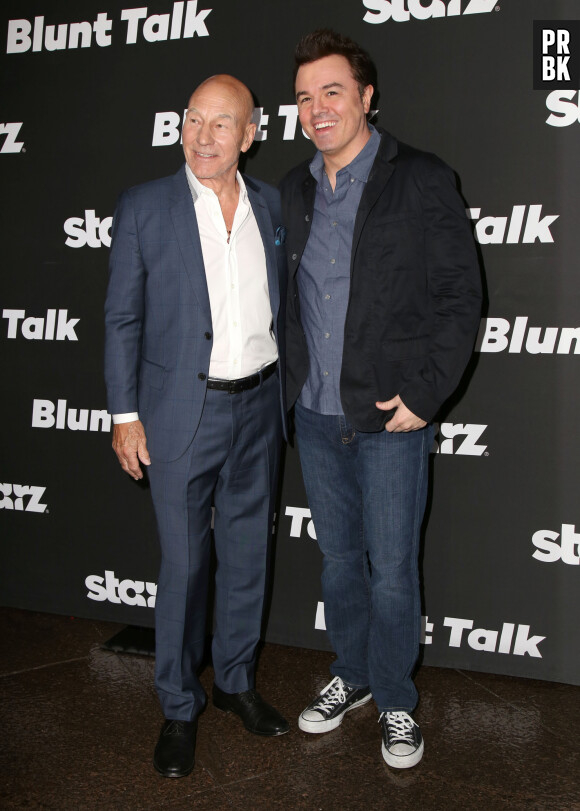 Patrick Stewart, Seth McFarlane lors de l'avant-première de la série "Blunt Talk" à Los Angeles, le 10 août 2015. 