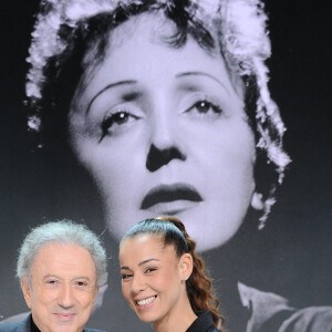 Exclusif - Michel Drucker et Chimene Badi - Enregistrement de l'émission Vivement dimanche en Hommage à Edith Piaf au studio Gabriel, presentée par Michel Drucker . Diffusion sur France 3 le . 