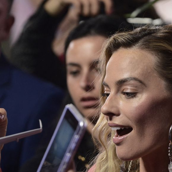 July 6, 2023, Mexico City, Mexico: Actress Margot Robbie attends the pink carpet for Barbie at Toreo Parque Central. on July 6, 2023 in Mexico City, Mexico. (Credit Image: © Carlos Tischler/eyepix via Zuma Press/Bestimage) 