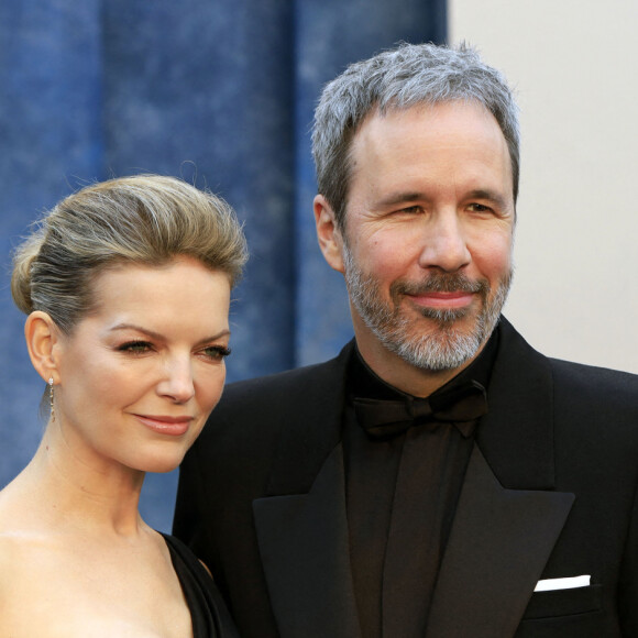 Tanya Lapointe et son mari Denis Villeneuve au photocall de la soirée "Vanity Fair" lors de la 95ème édition de la cérémonie des Oscars à Los Angeles, le 12 mars 2023. 