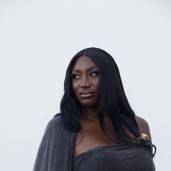 Aya Nakamura - Les célébrités au photocall du défilé Jacquemus pour la présentatation de la toute dernière collection "Le Raphia" au Bourget, Seine-Saint-Denis (93), France, le 12 décembre 2022. © Veeren-Clovis/Bestimage