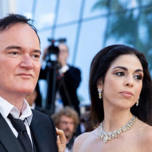 Quentin Tarantino et sa femme Daniella Pick - Montée des marches du film « Elémentaire » pour la cérémonie de clôture du 76ème Festival International du Film de Cannes, au Palais des Festivals à Cannes. Le 27 mai 2023 © Olivier Borde / Bestimage 