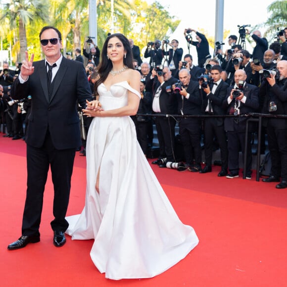 Quentin Tarantino et sa femme Daniella Pick - Montée des marches du film « Elémentaire » pour la cérémonie de clôture du 76ème Festival International du Film de Cannes, au Palais des Festivals à Cannes. Le 27 mai 2023 © Olivier Borde / Bestimage 