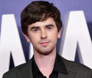 Freddie Highmore à la première du film "Way Down" au cinéma Capitol à Madrid, Espagne, le 10 novembre 2021.  Celebs attending the 'Way Down' premiere at Capitol cinema on November 10, 2021 in Madrid, Spain. 