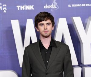 Freddie Highmore à la première du film "Way Down" au cinéma Capitol à Madrid, Espagne, le 10 novembre 2021.  Celebs attending the 'Way Down' premiere at Capitol cinema on November 10, 2021 in Madrid, Spain. 