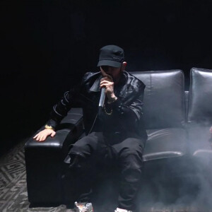 Eminem et Snoop Dogg sur la scène des Video Music Awards 2022 à Newark le 28 août 2022.