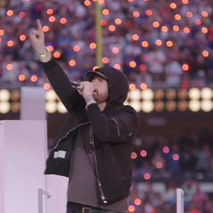 Dr. Dre, Kendrick Lamar, Eminem, Snoop Dogg et Mary J. Blige se produisent à la mi-temps du Super Bowl 56 LVI entre les Los Angeles Rams et les Cincinnati Bengals au SoFi Stadium de Los Angeles le 13 février 2022.