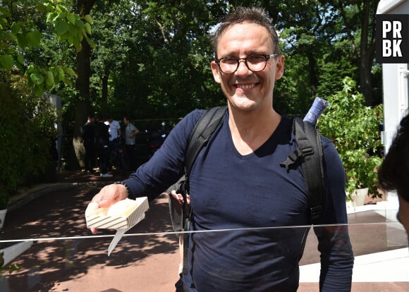 Exclusif - Julien Courbet au bar Magnum lors des Internationaux de France de Tennis de Roland Garros à Paris, le 7 juin 2018. © Veeren/Bestimage