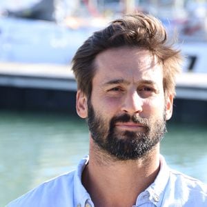 Guillaume Labbé lors du photocall du film "Les yeux grands fermés" lors de la 25ème édition du Festival de la fiction de la Rochelle, France, le 14 septembre 2023. © Denis Guignebourg/BestImage 