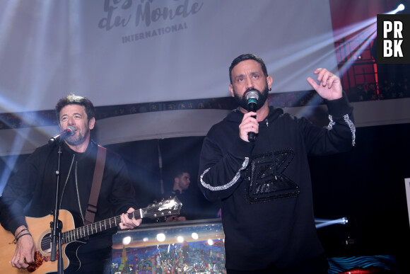 Exclusif - Patrick Bruel et Cyril Hanouna - Dîner de gala de l'association "Les rois du monde" à la salle Wagram à Paris le 13 mars 2023. © Rachid Bellak / Bestimage