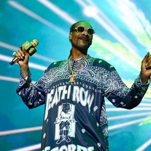 Le rappeur de 52 ans a fait savoir qu'il arrêtait de fumer.
Concert de Snoop Dogg à l'AO Arena à Manchester le 15 mars 2023.