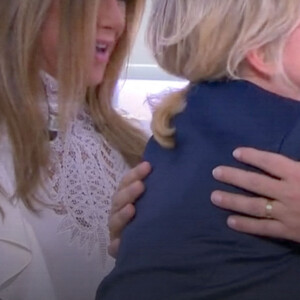 Jennifer Aniston et Adam Sandler dans l'émission "C à Vous" présentée par Anne-Élisabeth Lemoine pour la sortie du film "Murder Mystery 2". Paris le 15 mars 2023