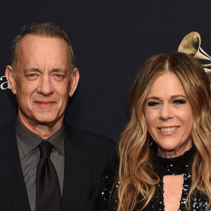 Tom Hanks et sa femme Rita Wilson - People au photocall des "Clive Davis Pre-Grammy" à Los Angeles. Le 4 février 2023