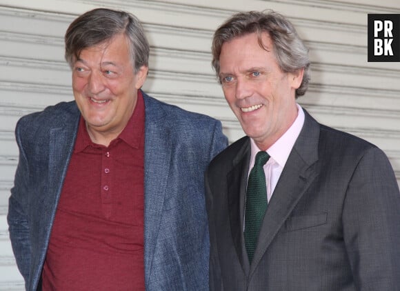 Stephen Fry et Hugh Laurie - Hugh Laurie reçoit son étoile sur le Walk of Fame à Hollywood, le 25 octobre 2016 © Clinton Wallace/Globe Photos via Zuma/Bestimage 