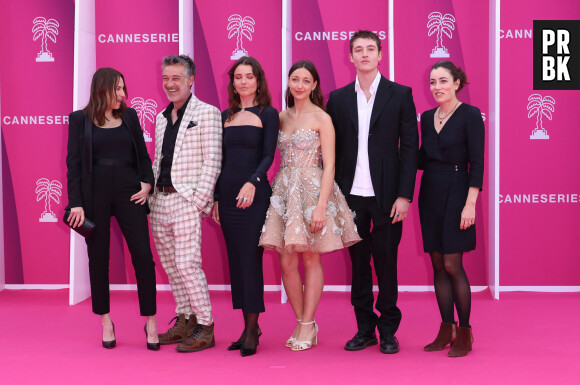 Vanessa Demouy, Stephane Blancafort, Julie Sassoust, Zoi Severin, Loan Becmont - Soirée d'ouverture de la 7ème saison de "CanneSeries" à Cannes le 5 avril 2024. © Denis Guignebourg/Bestimage  Opening night of the 7th season of “CanneSeries” in Cannes on April 5, 2024.