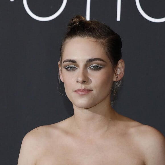 Kristen Stewart au photocall du dîner "Kering: Women in Motion Awards", qui a lieu Place de la Castre, lors du 71ème Festival International du Film de Cannes, le 13 mai 2018.