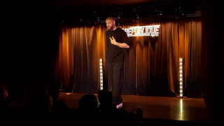 J'ai assisté au dernier rodage du spectacle de Xavier Delarue, qui se lance sur scène, pari réussi ? (Oui, complètement oui)