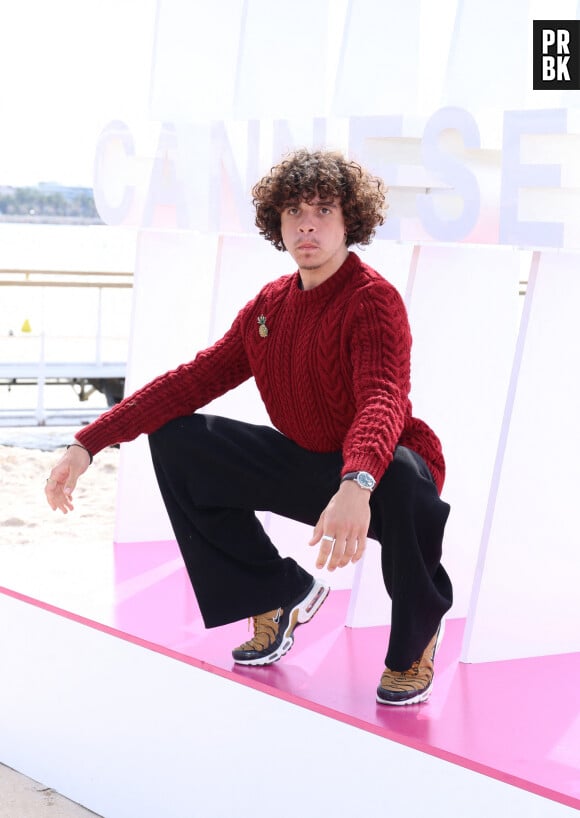 Tim Rousseau - Photocall de "Plus Belle la Vie" lors du 7ème festival international Canneséries à Cannes, le 6 avril 2024. © Denis Guignebourg / Bestimage