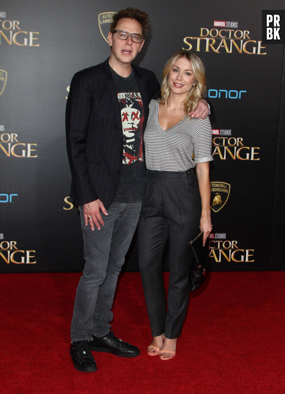 James Gunn et sa femme Jenna Fischer à la première de Doctor Strange au théâtre El Capitan à Hollywood, le 20 octobre 2016