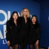 Laeticia Hallyday et ses filles Joy et Jade au photocall du vernissage de l'exposition "Johnny Hallyday, l'exposition" au Palais des Expositions à Paris. Le 21 décembre 2023 © Dominique Jacovides / Bestimage