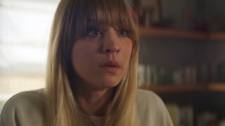 "Je ne veux plus jamais travailler avec cette personne" : Kaley Cuoco, star de The Big Bang Theory, parle de la scène la plus difficile de sa carrière