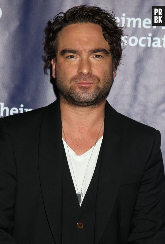 Johnny Galecki à la soirée Alzheimer's Association 'A Night At Sardis' 2016 au Beverly Hilton Hotel à Beverly Hills.