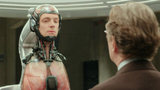 10 ans après son dernier échec, l'un des plus grands héros de l'histoire de la science-fiction revient en série !