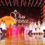 Miss France : des candidates en guerre ? Une ex-Miss balance sur les coulisses explosives, "Des coups de ciseaux dans les robes"