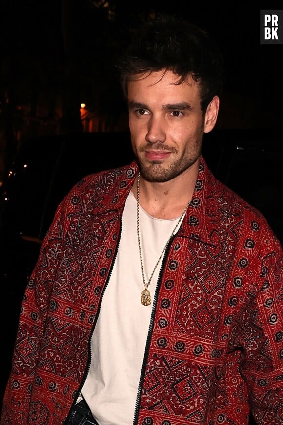 Liam Payne et sa copine Kate Cassidy dans les rues de Paris. BYLINE MUST READ: MC by Cobra Team / BACKGRID UK: +44 208 344 2007 / uksales@backgrid.com USA: +1 310 798 9111 / usasales@backgrid.com
Liam Payne (ancien membre des One Direction) est mort à l'âge de 31 ans, victime d'un accident. Le chanteur, qui était accompagné de sa copine, Kate Cassidy, durant ses vacances en Argentine, aurait chuté du troisième étage en basculant par-dessus le balcon de sa chambre d'hôtel.