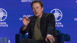 Elon Musk a 11 enfants de trois mères différentes : il a acheté trois manoirs pour vivre "en communauté"